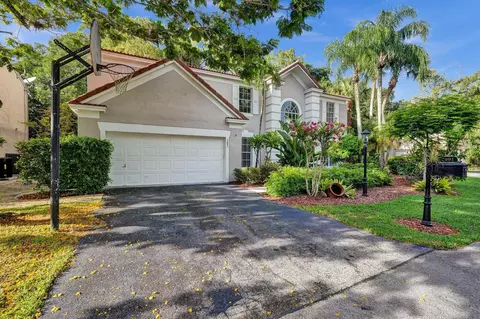 7491 Red Bay Pl, Coral Springs, FL 33065