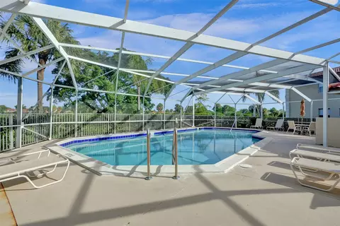 3031 Holiday Springs Blvd #202-7, Margate, FL 33063
