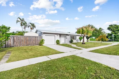 6802 Stardust, North Lauderdale, FL 33068