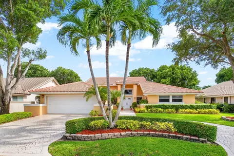 12133 Classic Dr, Coral Springs, FL 33071