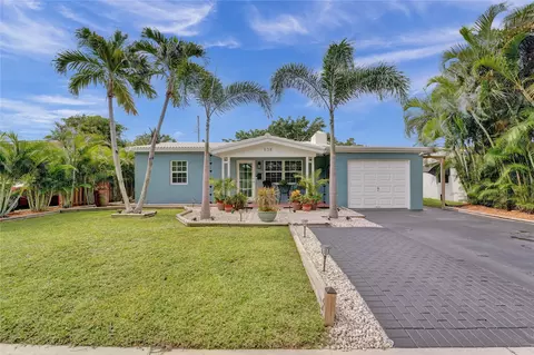 538 NE 16th Ct, Fort Lauderdale, FL 33305
