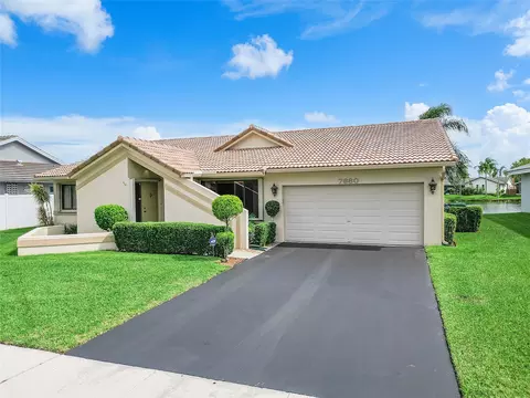 7680 NW 23rd St, Margate, FL 33063