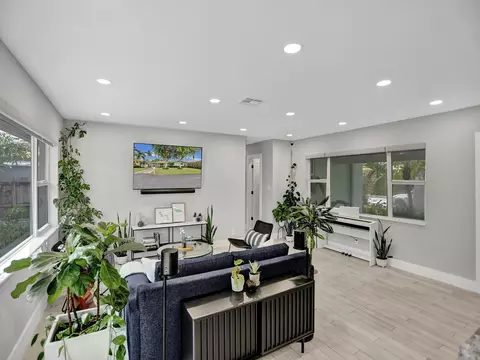 2906 NW 5th Ave, Wilton Manors, FL 33311