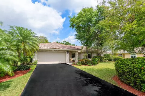 12071 NW 2nd Dr, Coral Springs, FL 33071