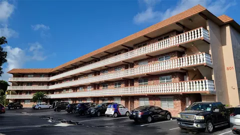 801 NE 18th Ct #404, Fort Lauderdale, FL 33305