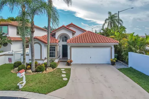 6998 Charlotte Ct, Margate, FL 33063