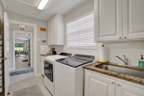963 SW Tamarrow Pl, Stuart, FL 34997 photo 8