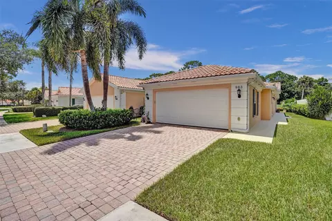 963 SW Tamarrow Pl, Stuart, FL 34997 photo 2