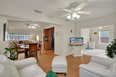 7763 Juniper St, Miramar, FL 33023