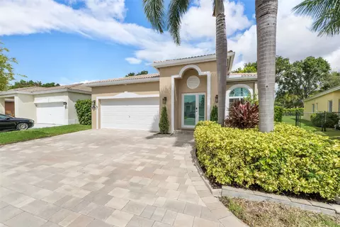 1411 SW 45th Way, Deerfield Beach, FL 33442