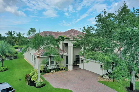 6393 NW 106th Ter, Parkland, FL 33076