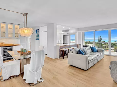 2841 N Ocean Blvd #902, Fort Lauderdale, FL 33308