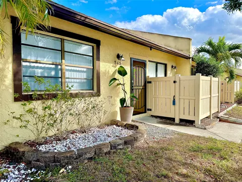 545 Banks Rd #7-522, Margate, FL 33063
