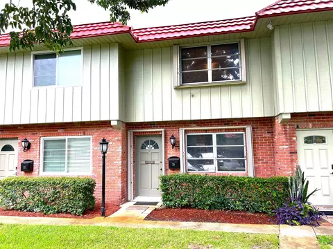 28 NE 20th Ct #5B, Wilton Manors, FL 33305