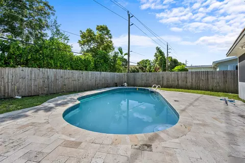 2701 E Sutton Dr, Miramar, FL 33025 photo 29