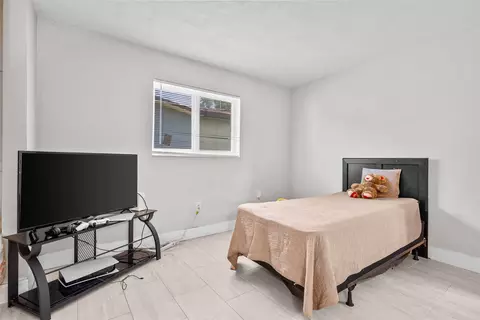 2701 E Sutton Dr, Miramar, FL 33025 photo 17