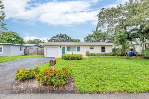 2424 Andros Ln, Fort Lauderdale, FL 33312