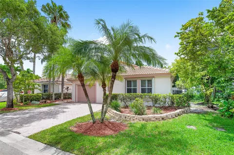 7222 NW 1st Mnr, Plantation, FL 33317