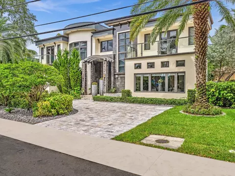 705 Ponce De Leon Dr, Fort Lauderdale, FL 33316