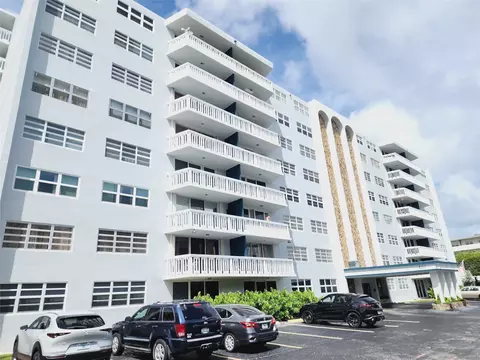 401 NE 14th Ave #306, Hallandale Beach, FL 33009