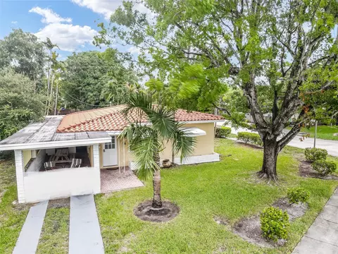 1420 S Miami Rd, Fort Lauderdale, FL 33316