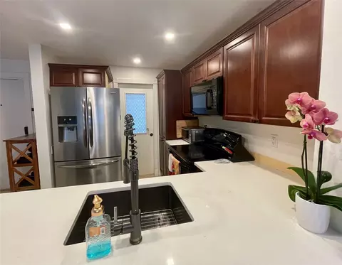 4025 N Federal Hwy #117A, Oakland Park, FL 33308