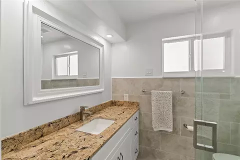 441 SE 8th Ave, Pompano Beach, FL 33060 photo 17