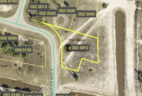 1237 Naples Ave, Lehigh Acres, FL 33913