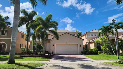 4490 Banyan Trails Dr, Coconut Creek, FL 33073