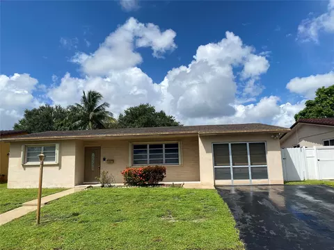 2210 N 50th Ave, Hollywood, FL 33021