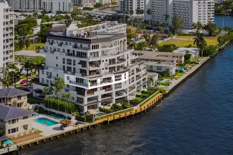 615 Bayshore Dr #402, Fort Lauderdale, FL 33304