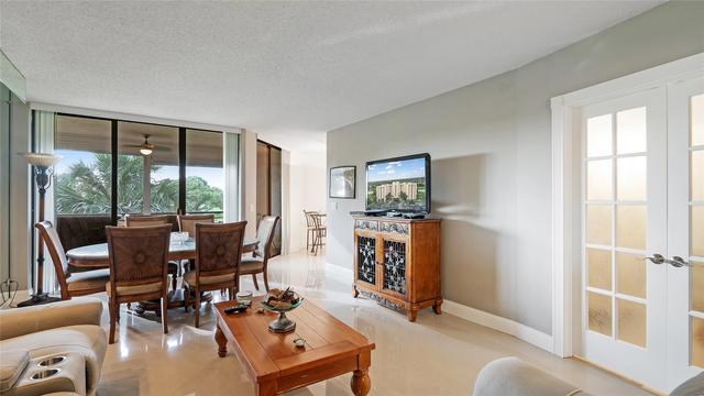 7300 Radice Ct #205, Lauderhill, FL 33319