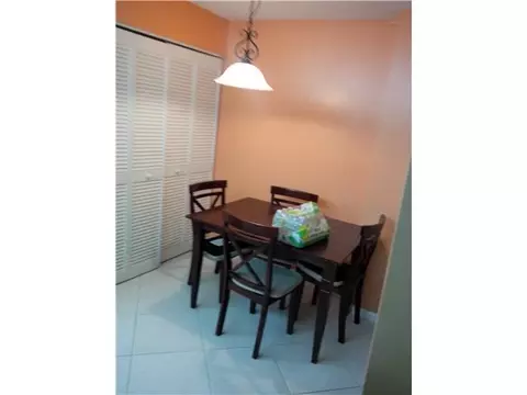 431 N Victoria Park Rd, Fort Lauderdale, FL 33301