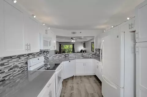 23344 S Carolwood Ln #6403, Boca Raton, FL 33428