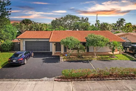 5230 NE 18th Ave, Fort Lauderdale, FL 33334