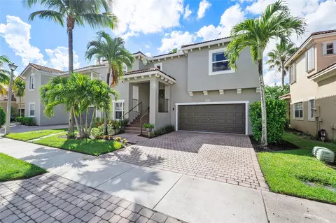 12662 NW 9th Ct, Coral Springs, FL 33071