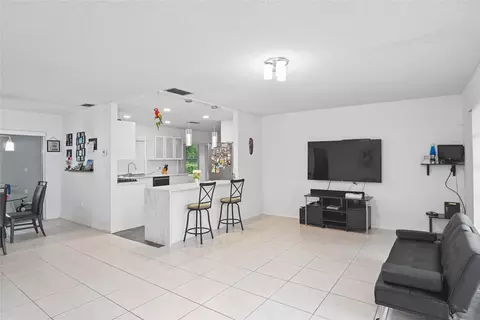 9837 NW 25th Ct, Sunrise, FL 33322