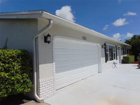 5255 NW 30th St, Margate, FL 33063