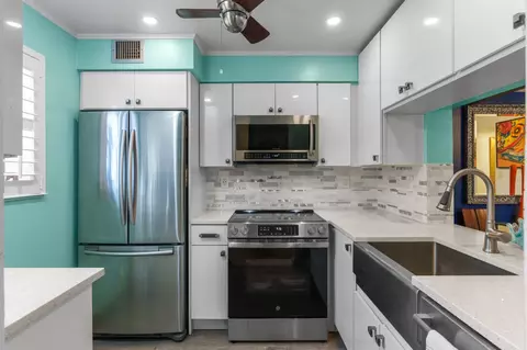 2741 S Oakland Forest Dr #104, Oakland Park, FL 33309