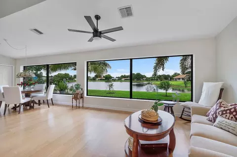 6299 Timberlakes Way, Delray Beach, FL 33484