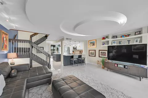 1100 SE 5th Ct #63, Pompano Beach, FL 33060