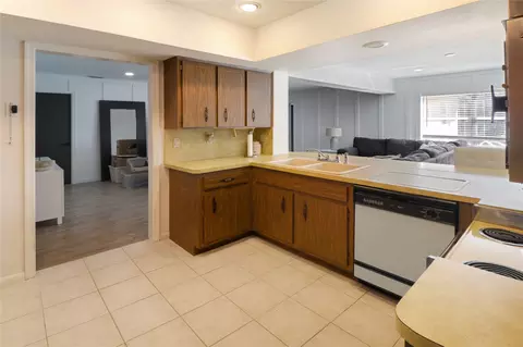 2425 NW 115th Dr, Coral Springs, FL 33065 photo 21