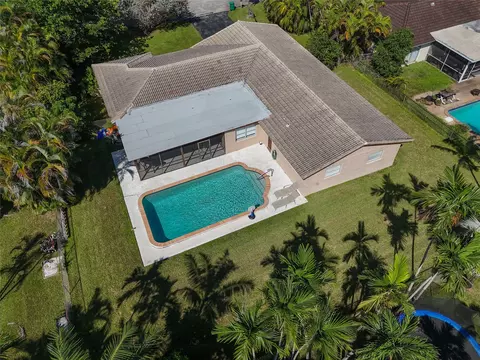 2425 NW 115th Dr, Coral Springs, FL 33065 photo 34
