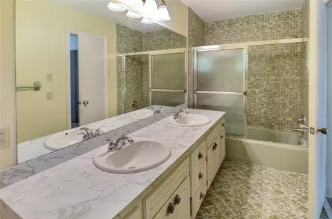 2425 NW 115th Dr, Coral Springs, FL 33065 photo 3