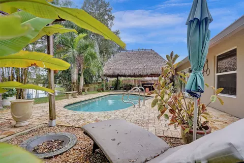 11650 Strand Way, Hollywood, FL 33026