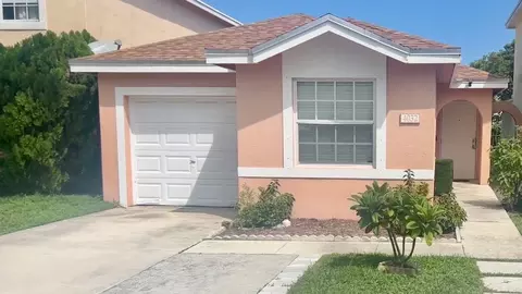 4032 Eastridge Dr, Pompano Beach, FL 33064