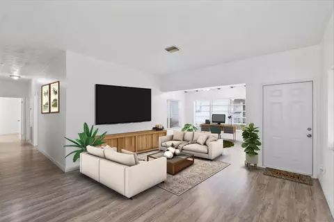 6413 Fletcher St, Hollywood, FL 33023