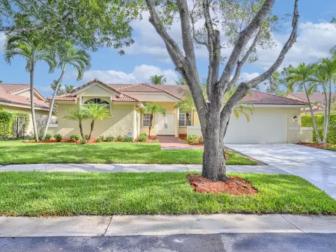 1615 Lakeshore Cir, Weston, FL 33326
