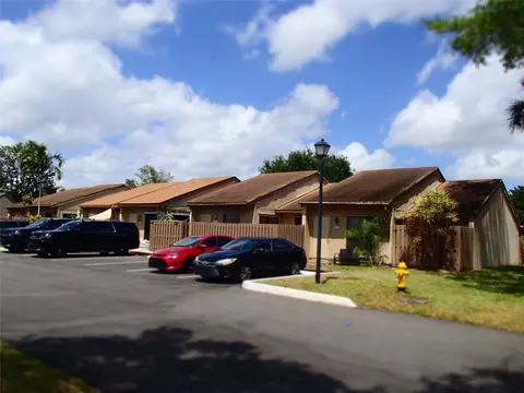 8113 SW 24th St #8113, Davie, FL 33324