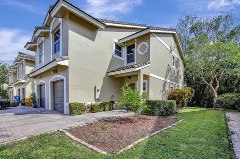5472 NW 90th Ter #5472, Sunrise, FL 33351
